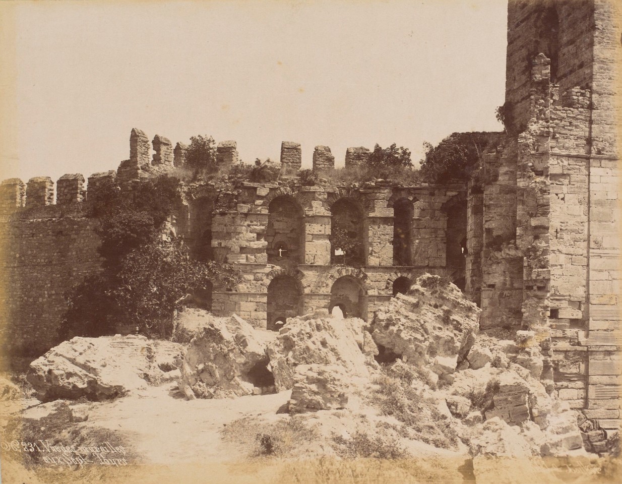 231. Vue des Murailles au Sept Tours. 1890s.