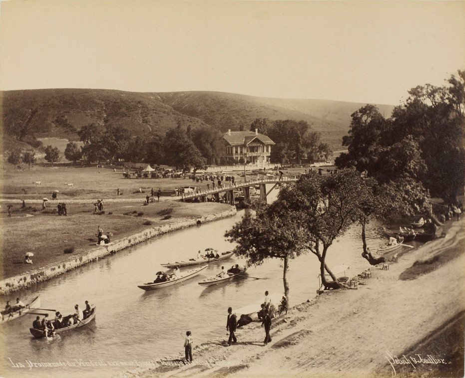 68 bis. La promenade du vendredi aux Eaux douces d'Europe et du Kiosque Imperial. 1880s.