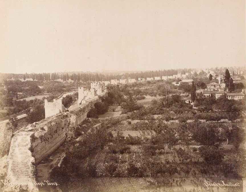 85. Vue générale des Sept Tours. 1890s.